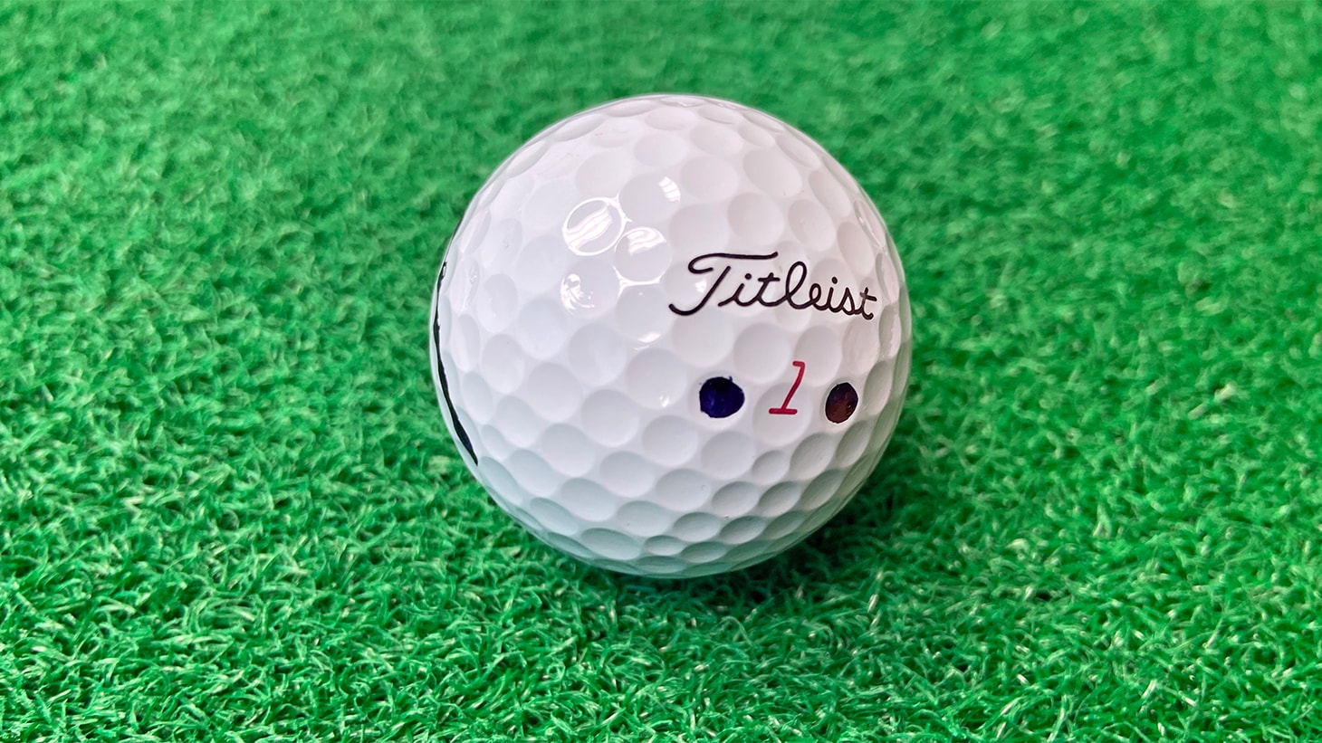 Sungjae Im's marked Pro V1x golf ball