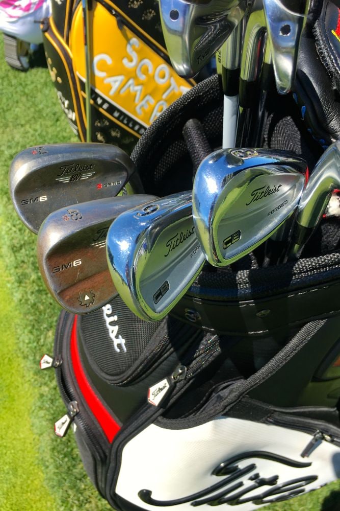 Price's setup: Pro V1x golf ball, 915D3 (9.5º)...