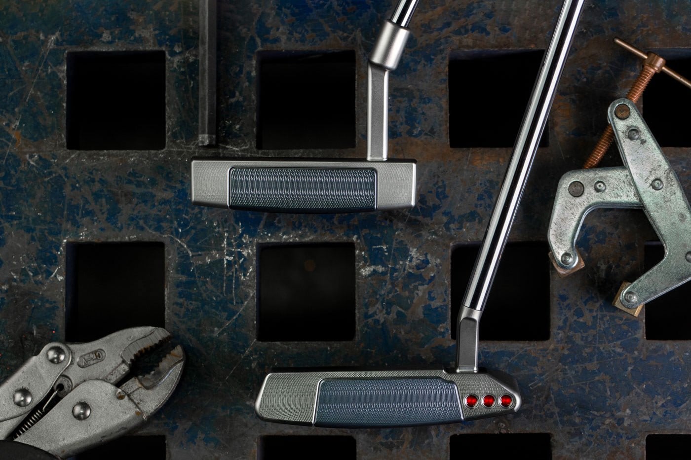 Fastback 2 and Squareback 1.5 face on